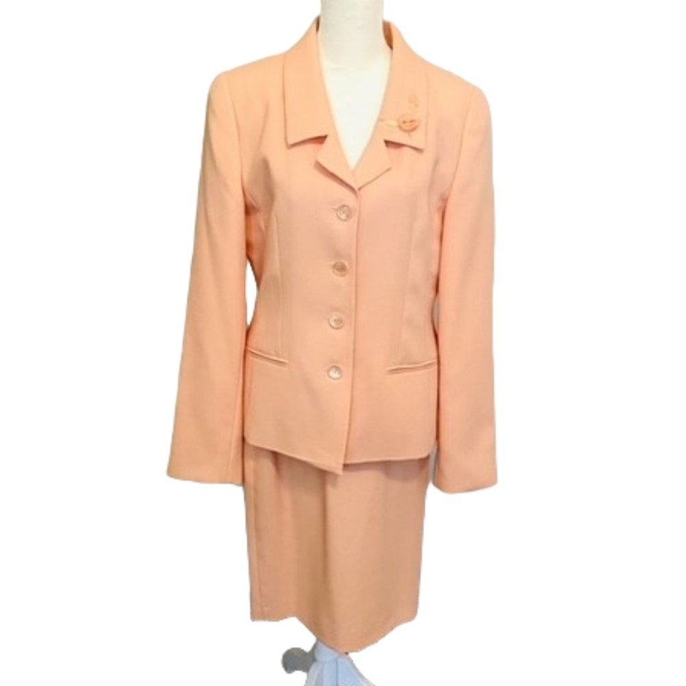 🌴 Louis Feraud Suit - Size 36